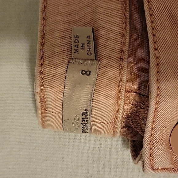Prana size 8 light pink cropped pants - Picture 2 of 2